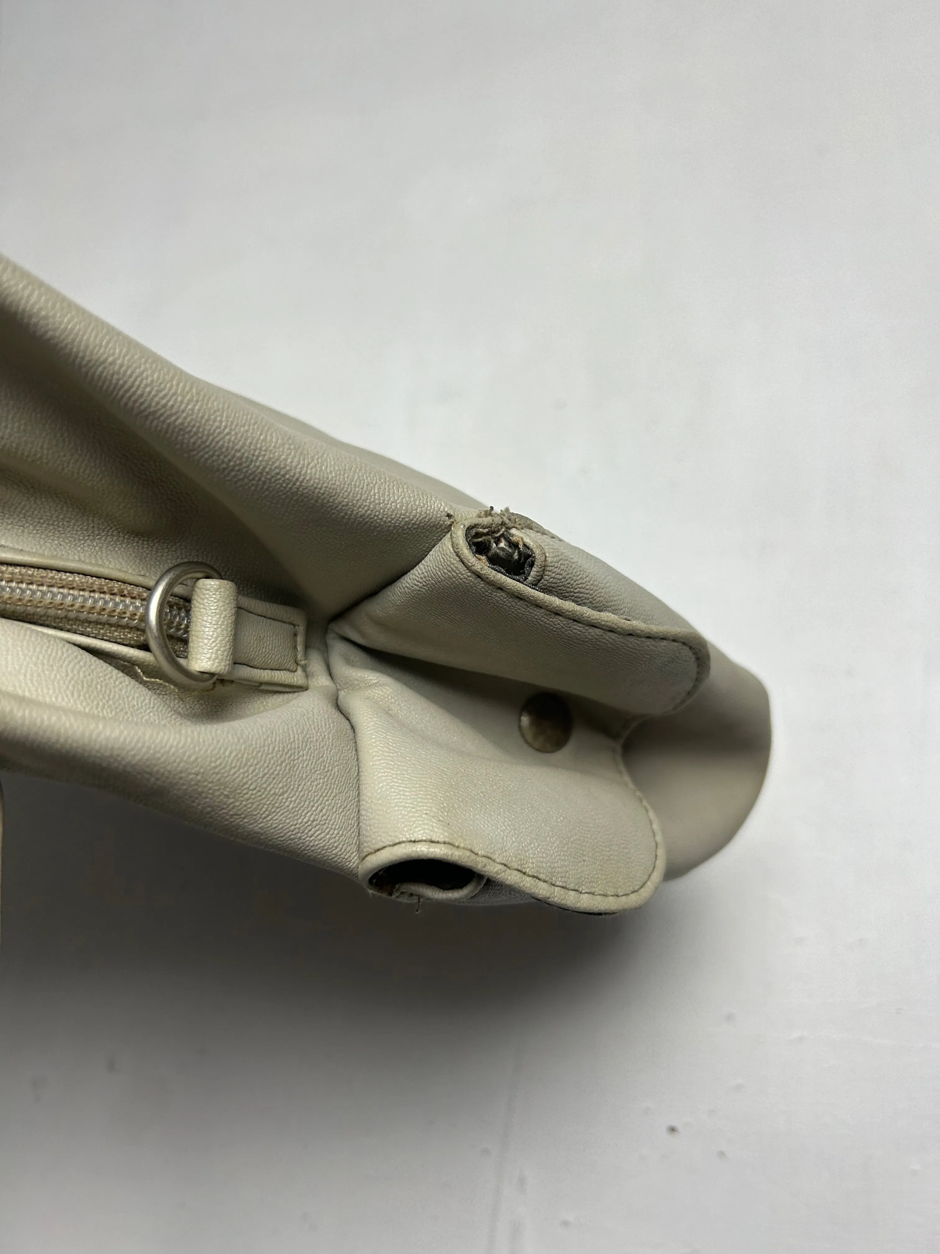 Beige pvc leather belt  medium besace shoulder bag