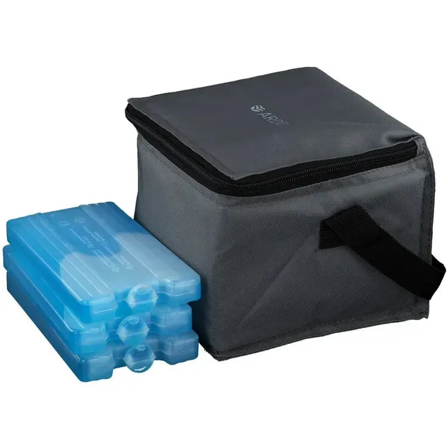 Cooler bag including cooling elements