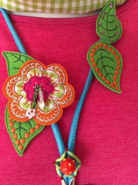 Felt Flowers Necklace 5x7