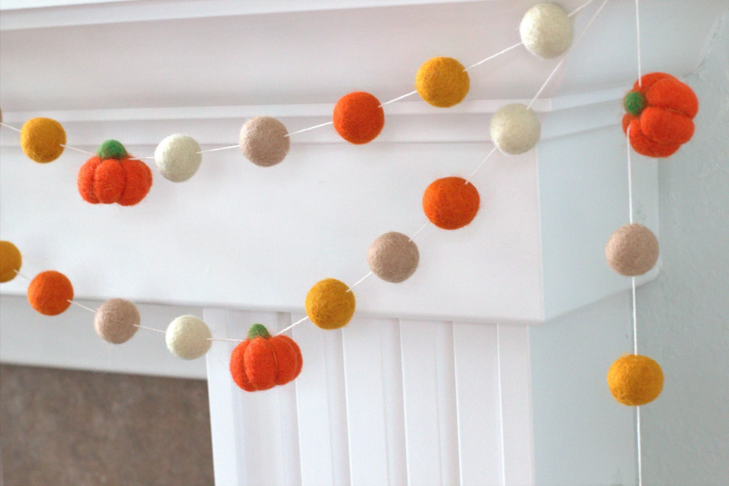 Felt Pumpkin Garland- Orange & Tan