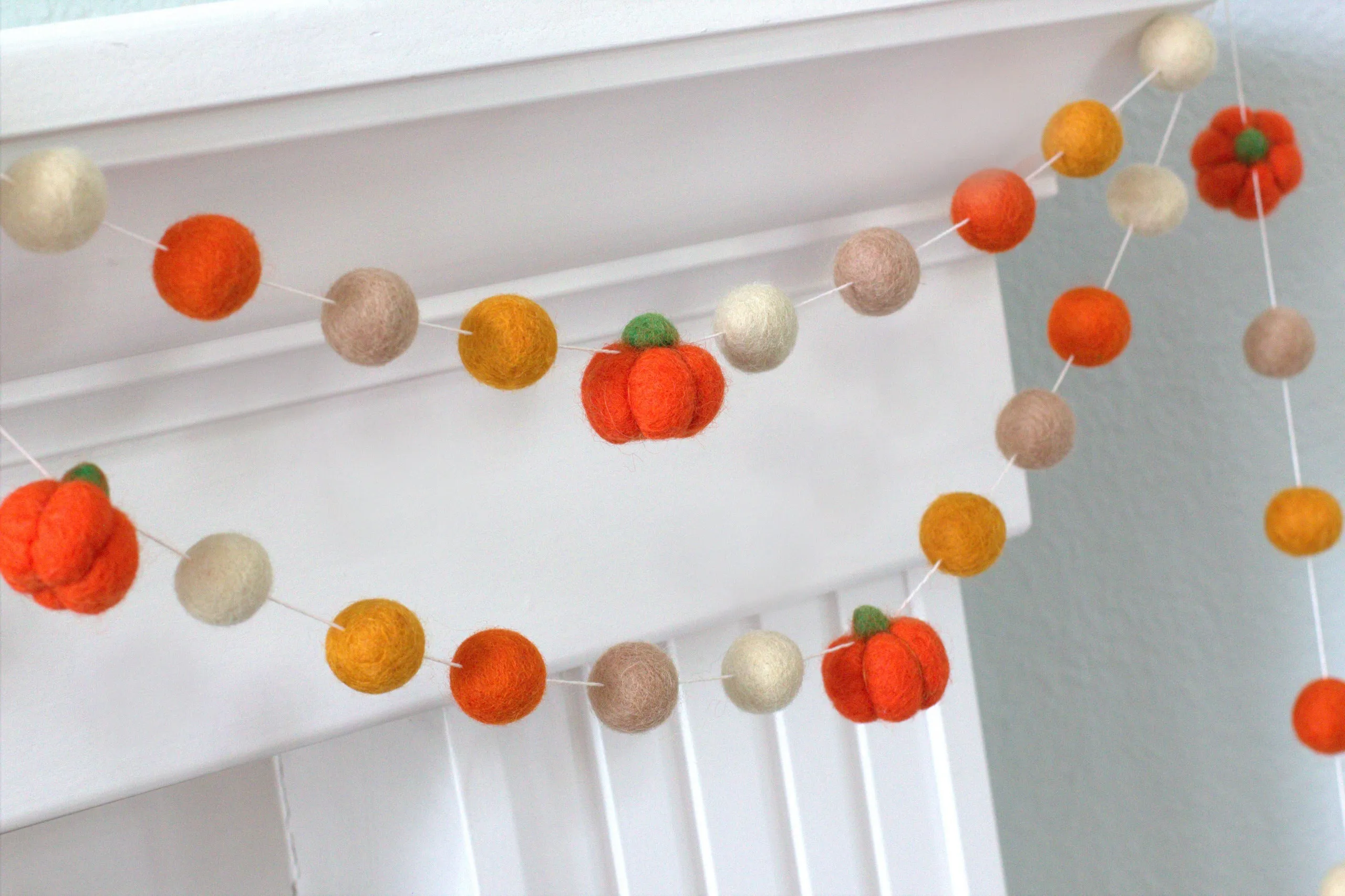 Felt Pumpkin Garland- Orange & Tan