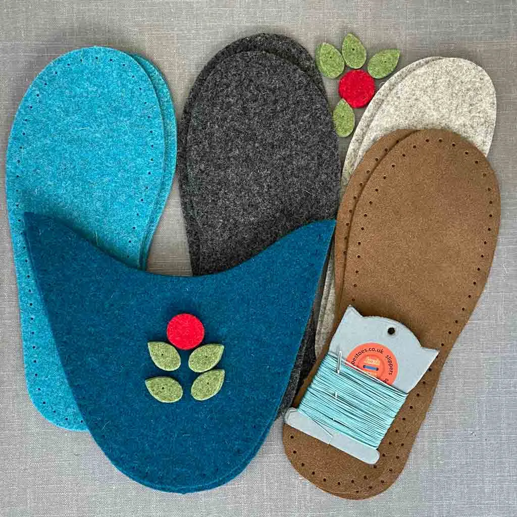 Flora Felt Slipper Kit