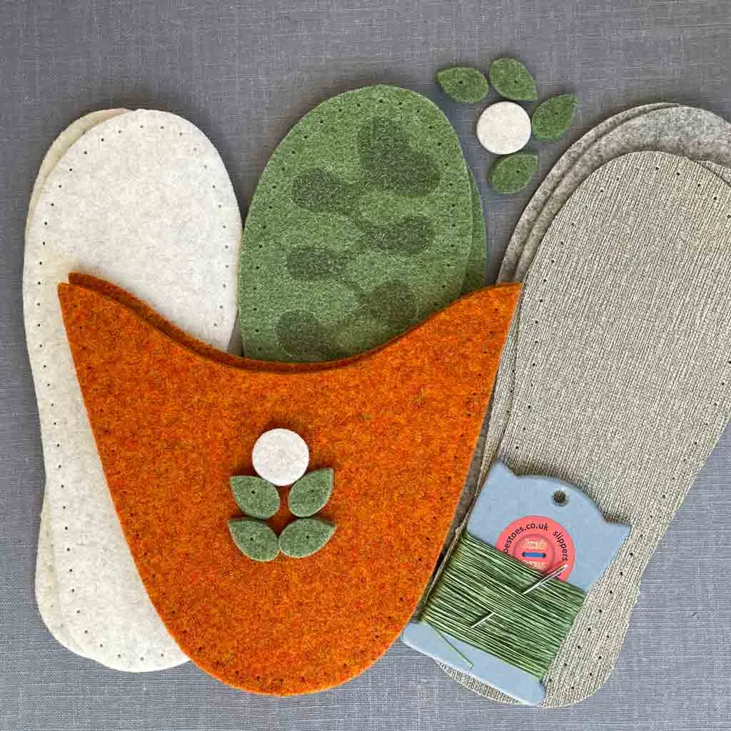 Flora Felt Slipper Kit