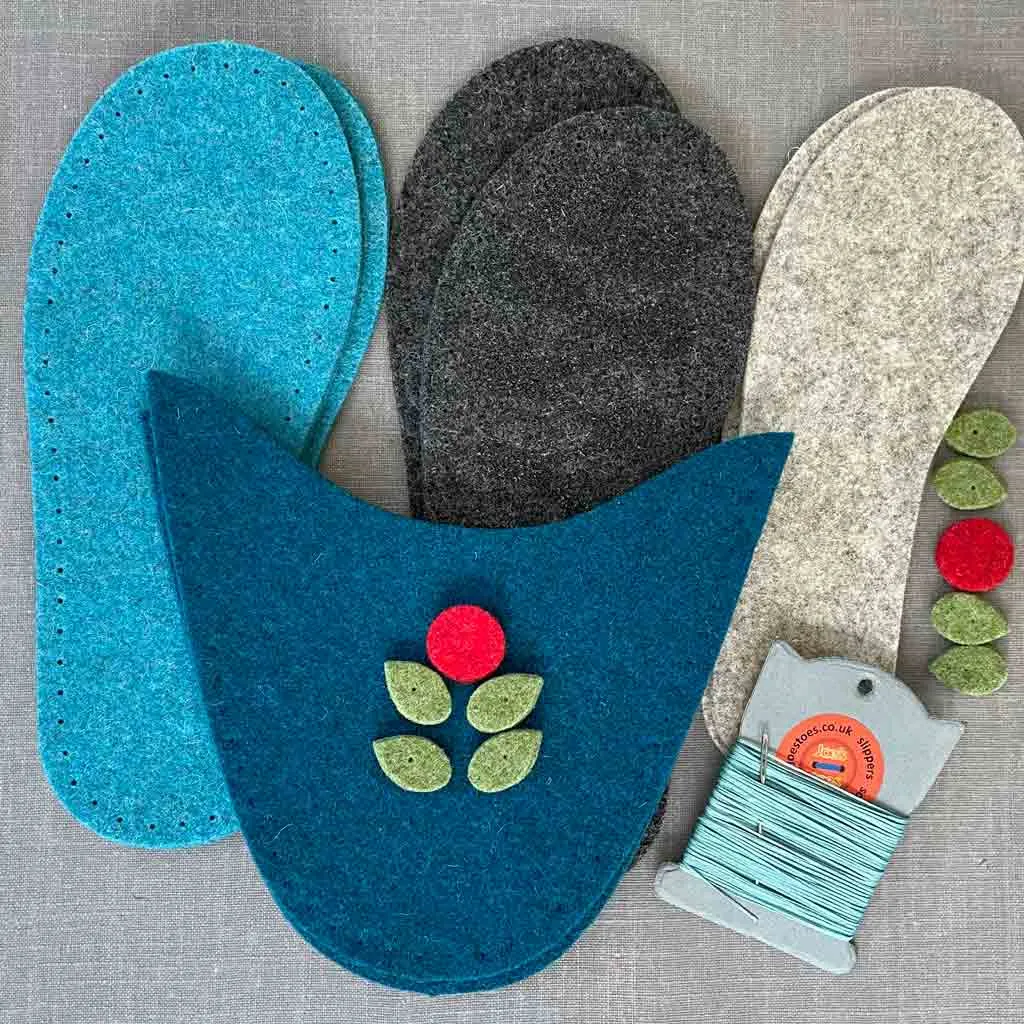 Flora Felt Slipper Kit