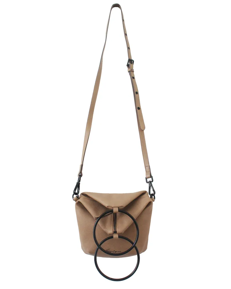 Jitnie Ring Bag in Tan