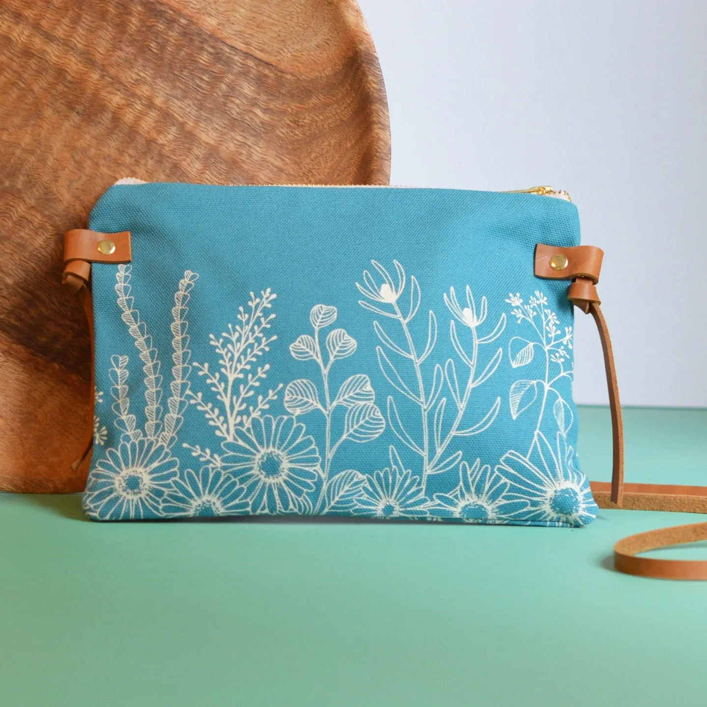 Nativa – Turquoise Small Shoulder Bag