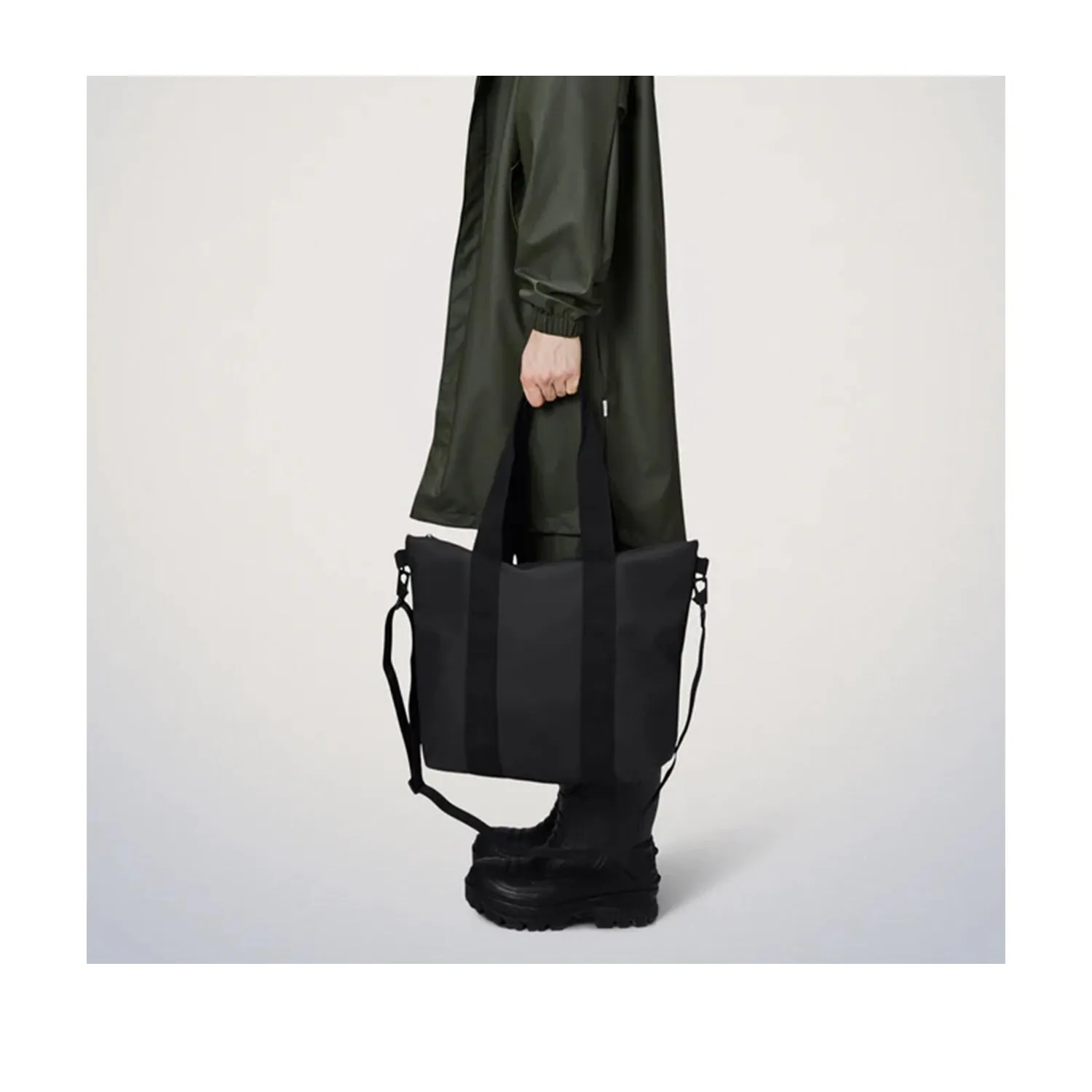 Rains Tote Bag Mini W3 in Black