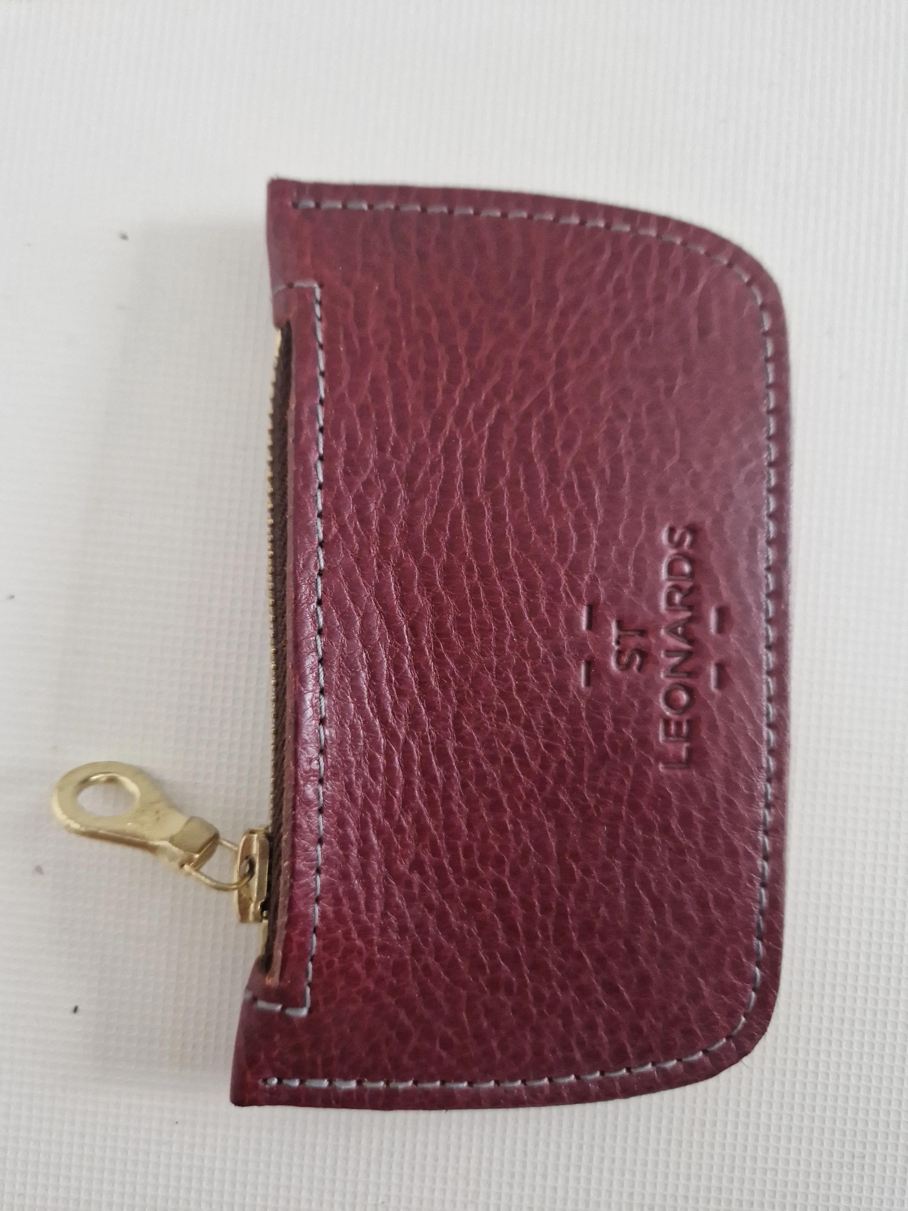 ST LEONARDS UNISEX COIN PURSE in Berry