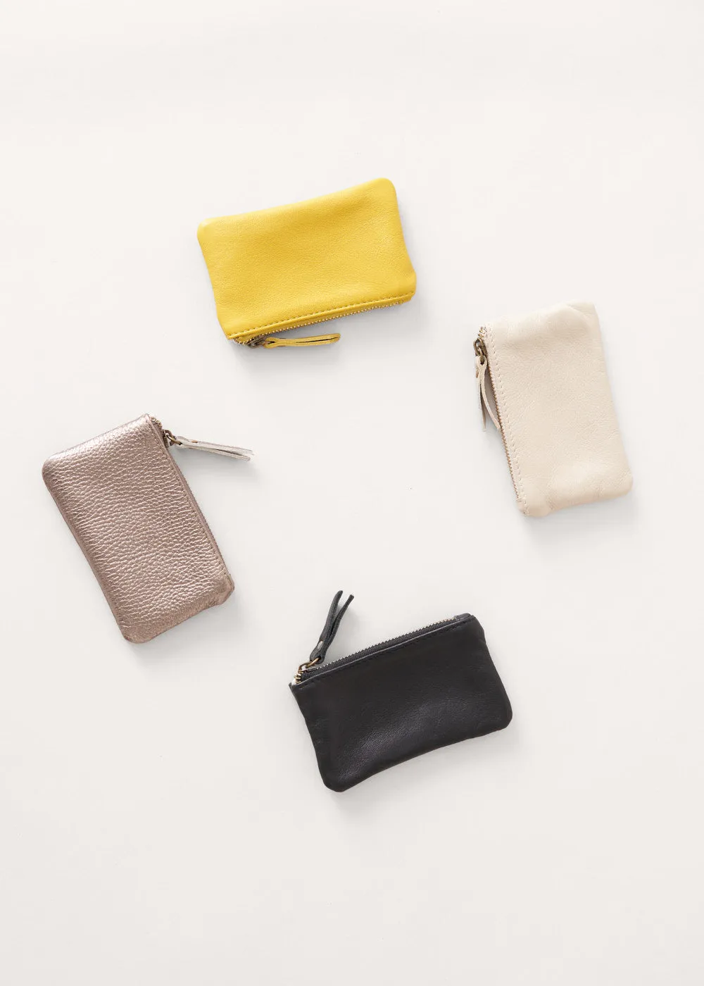 SUKI LEATHER PURSE - OFF WHITE