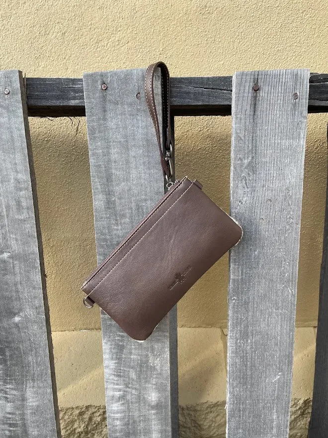 Top Notch Accessories Cowhide Wristlet Purse In Coffee 3071CF