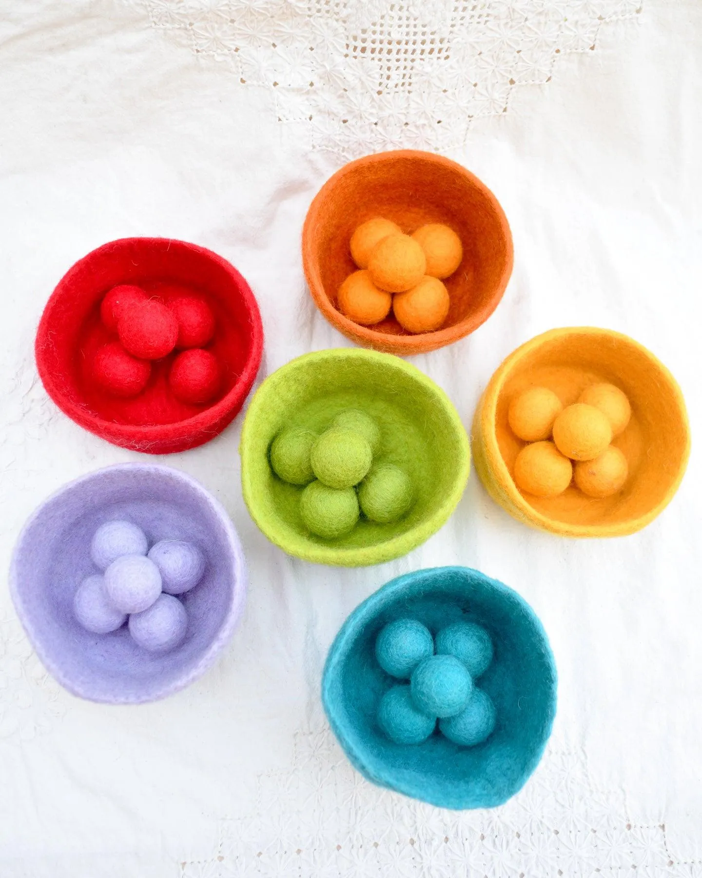 Wool Felt Balls in a Pouch - Colourful Set 3cm 30 balls